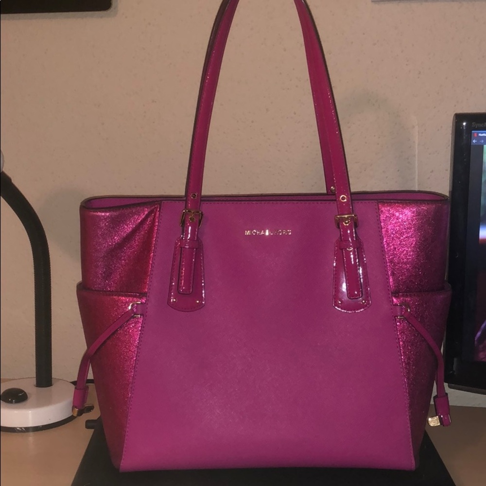 Michael Kors Voyager Ultra Pink